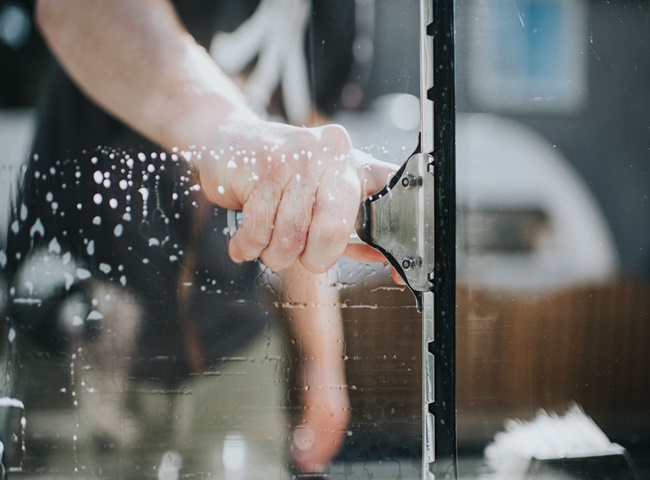 Mẹo hay vệ sinh nh&agrave; cửa hiệu quả kh&ocirc;ng phải ai cũng biết
