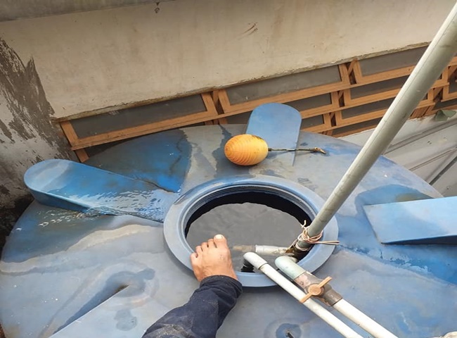 C&ocirc;ng ty vệ sinh bồn nước quận 7 Minh Đức nhanh ch&oacute;ng