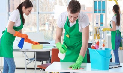 Bật mí cách vệ sinh vách kính nhà tắm cực hay và nhanh chóng