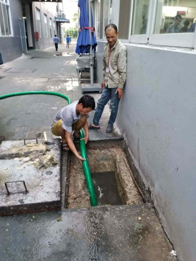 r&uacute;t hầm cầu quận 2