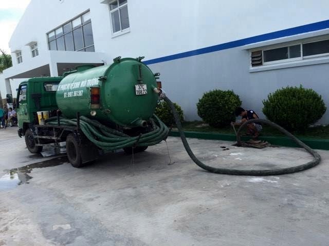 Đơn vị h&uacute;t hầm cầu quận T&acirc;n Ph&uacute; uy t&iacute;n