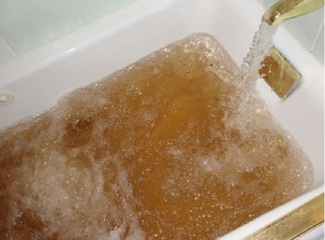 Vệ sinh bồn nước Quận 5 gi&aacute; rẻ