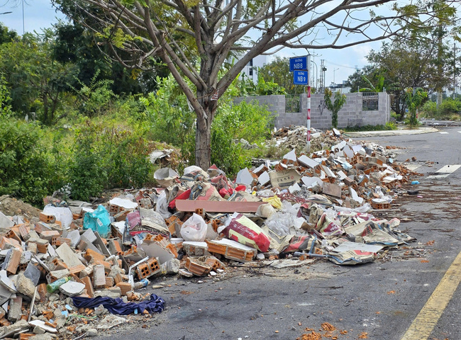 Dịch vụ thu gom rác thãi xây dựng chuyên nghiệp